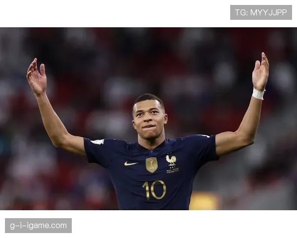 西甲豪门再添新星，年轻前锋强势加盟提升锋线竞争力