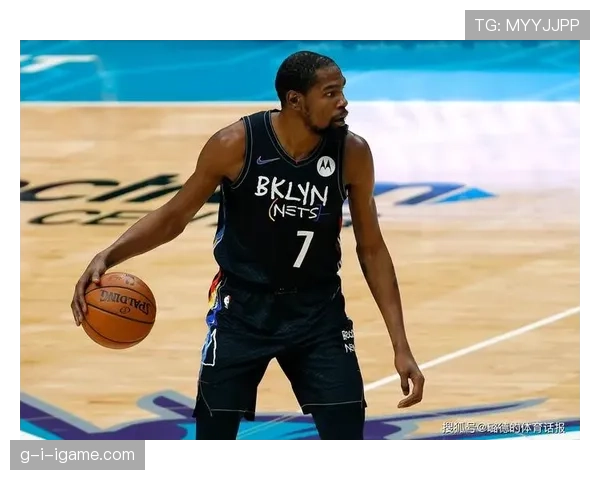 阿贾克斯延续火热状态，精彩表现引球迷热议