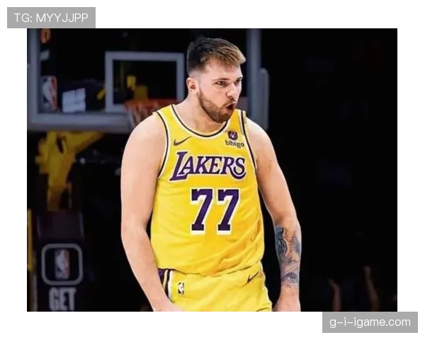 东契奇挡拆拉开空间助威少数点连续得分效率提升明显