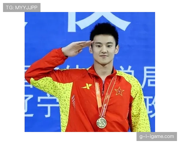 宁泽涛这训练餐吃得我怀疑人生，自律到连水都不敢多喝一口？