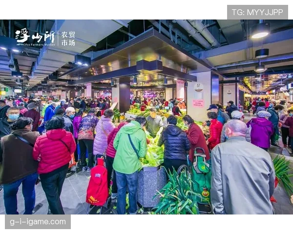 程语轩开着超跑去菜市场拎菜篮子，我脑子短路了